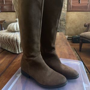 Ivanka Trump boots